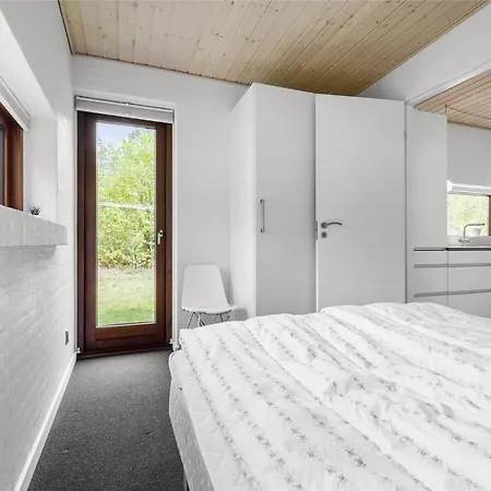 84114-ebeltoft-laerkevej-13-a